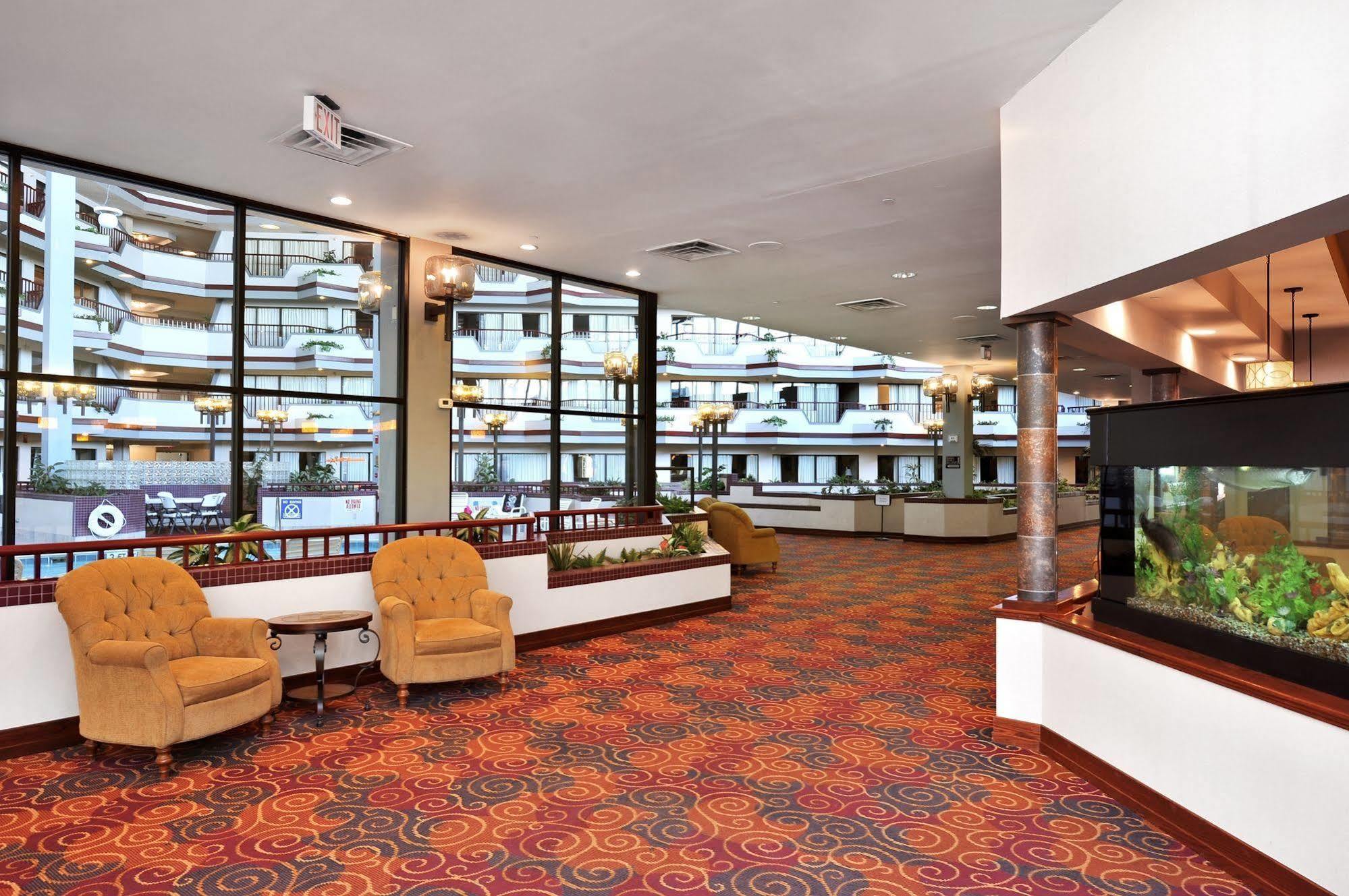 Howard Johnson By Wyndham Lima Extérieur photo